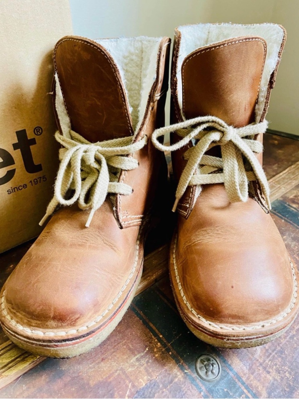 Duckfeet Women's Brown Leather Lace-Up Ankle Boots - Picture 2 of 5